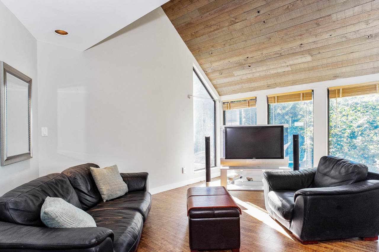 430 Bayview Road - Photo 1
