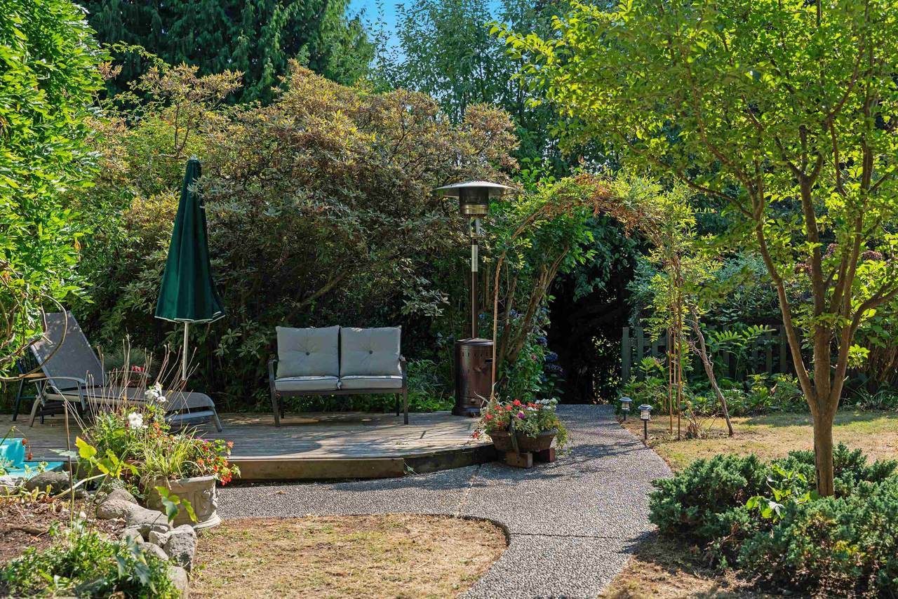 1376 11th Street - Photo 1