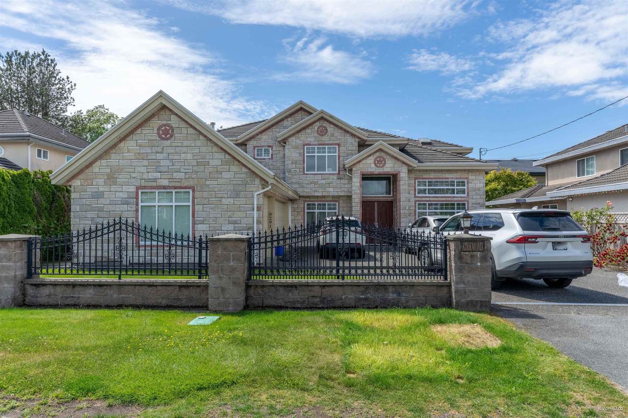9291 Kirkmond Crescent - Photo 1