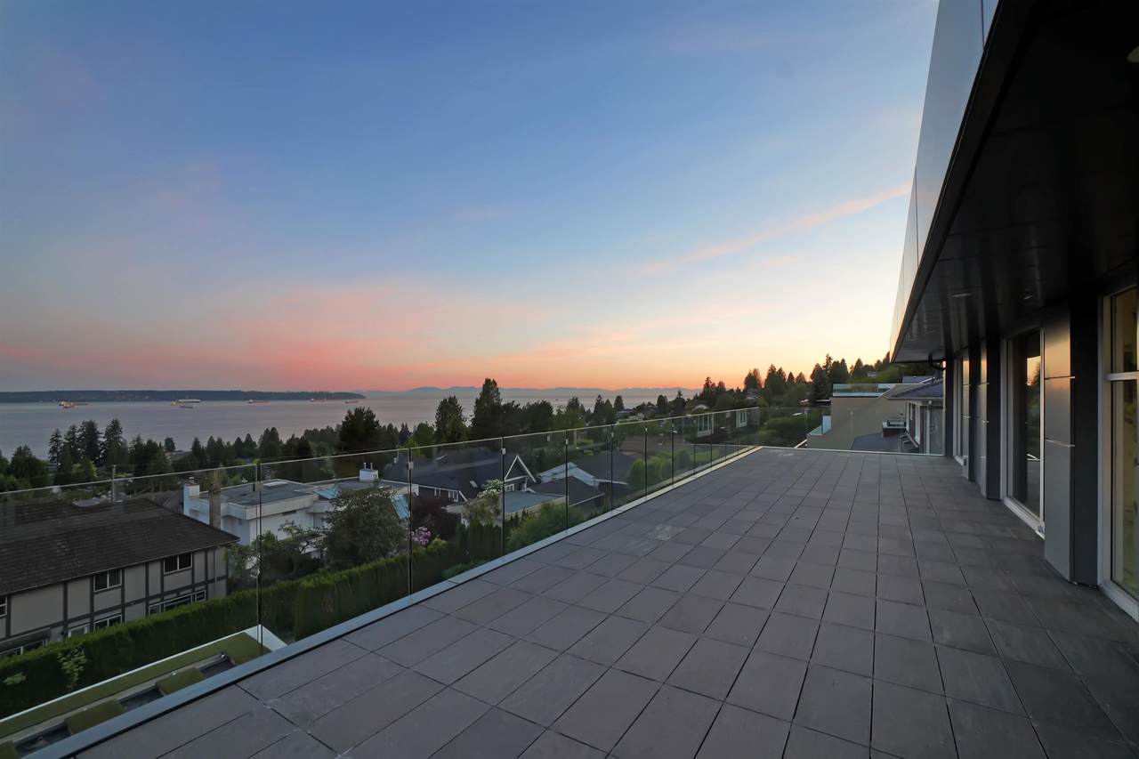 2370 Palmerston Avenue - Photo 1
