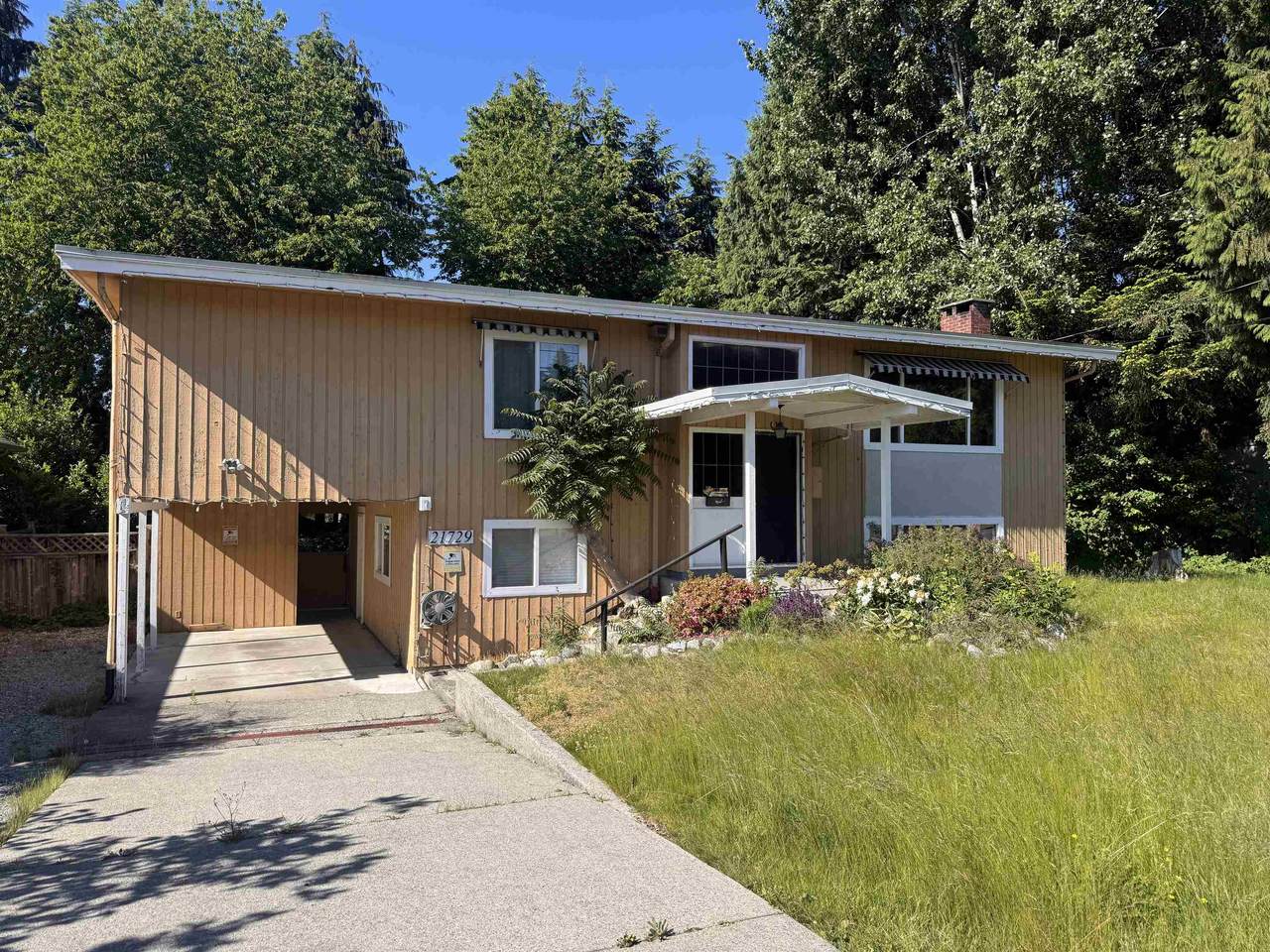 21729 124 Avenue - Photo 1