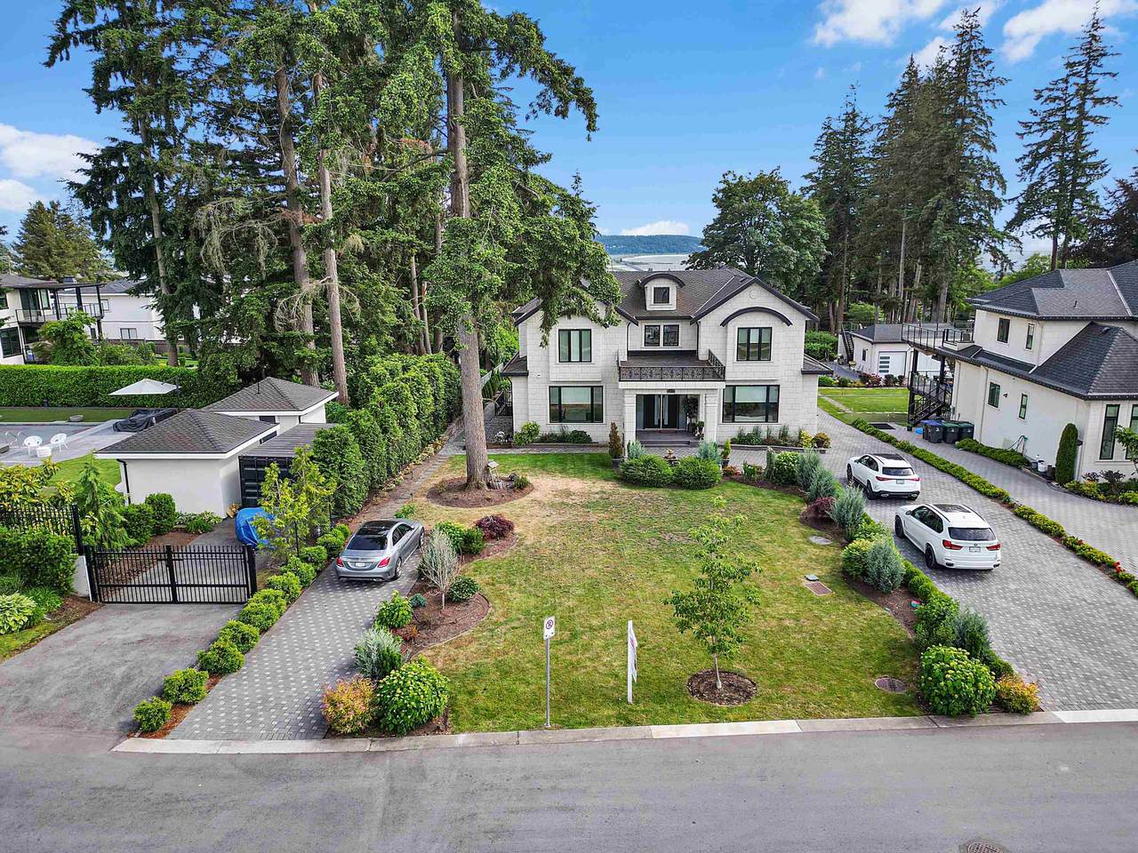 13170 57 Avenue - Photo 1