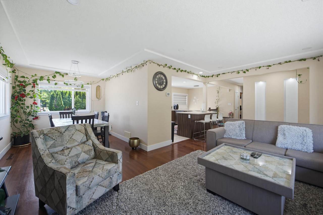 45780 Berkeley Avenue - Photo 1