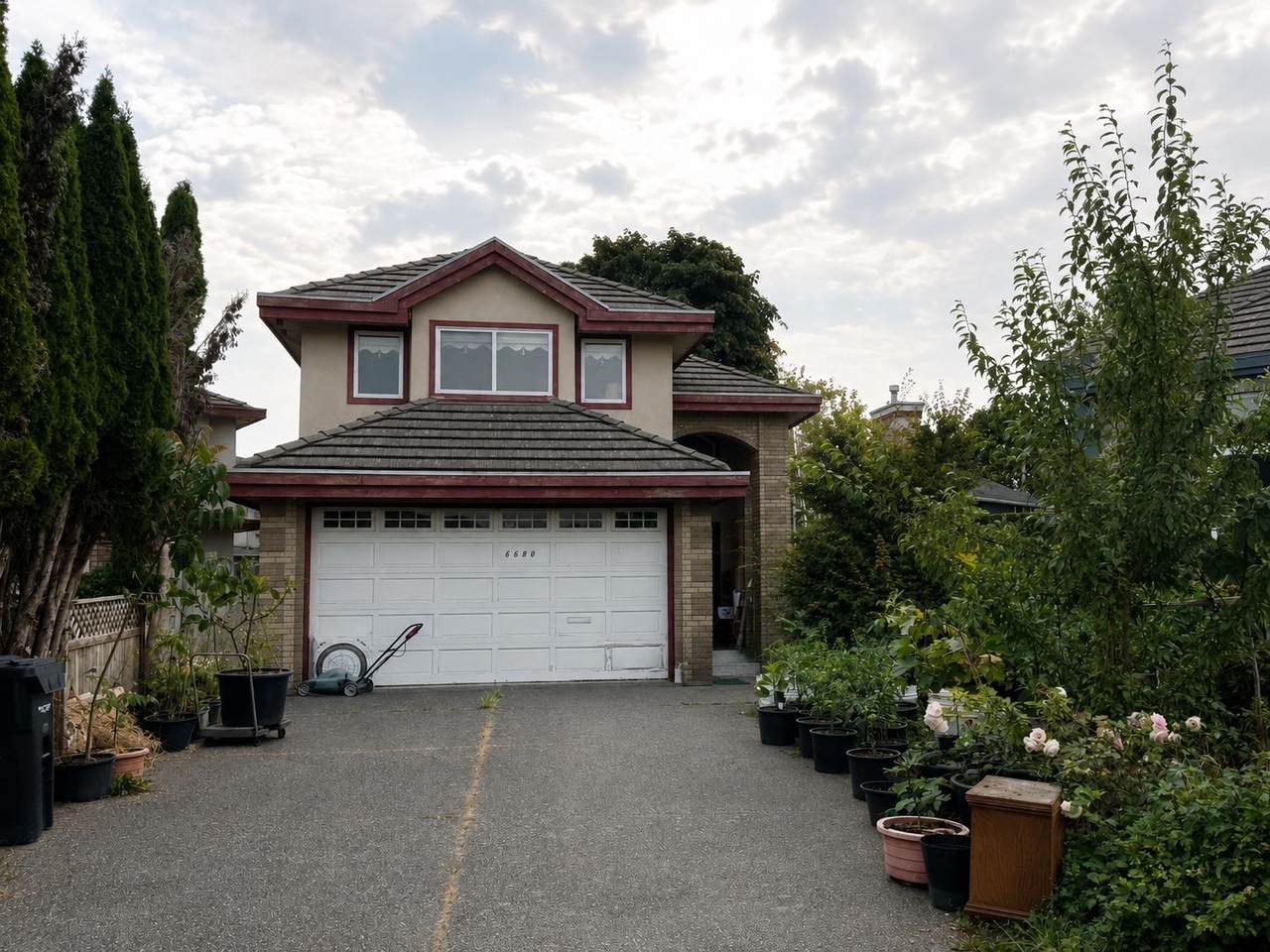6680 Magnolia Drive - Photo 1