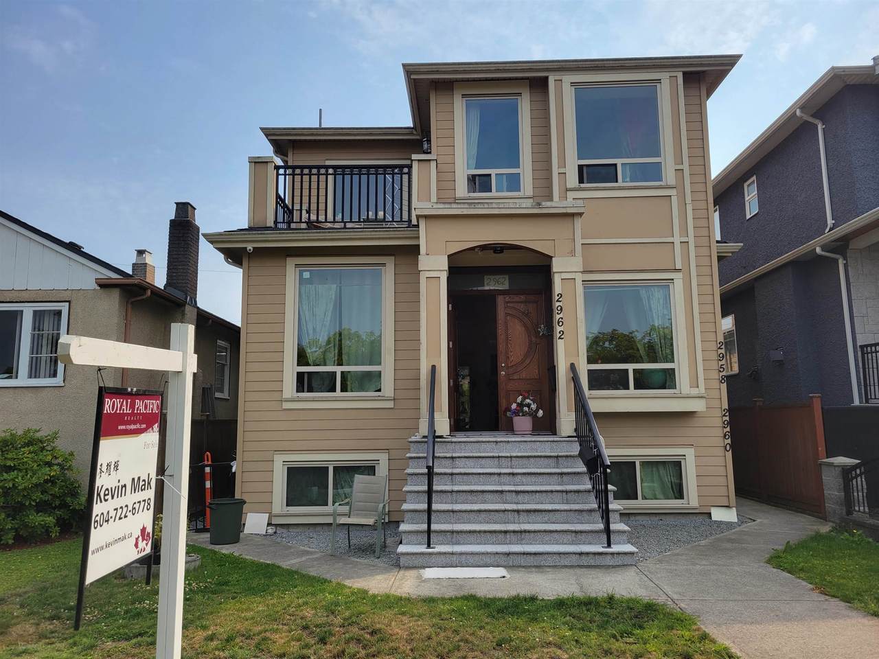 2962 Kitchener Street - Photo 1