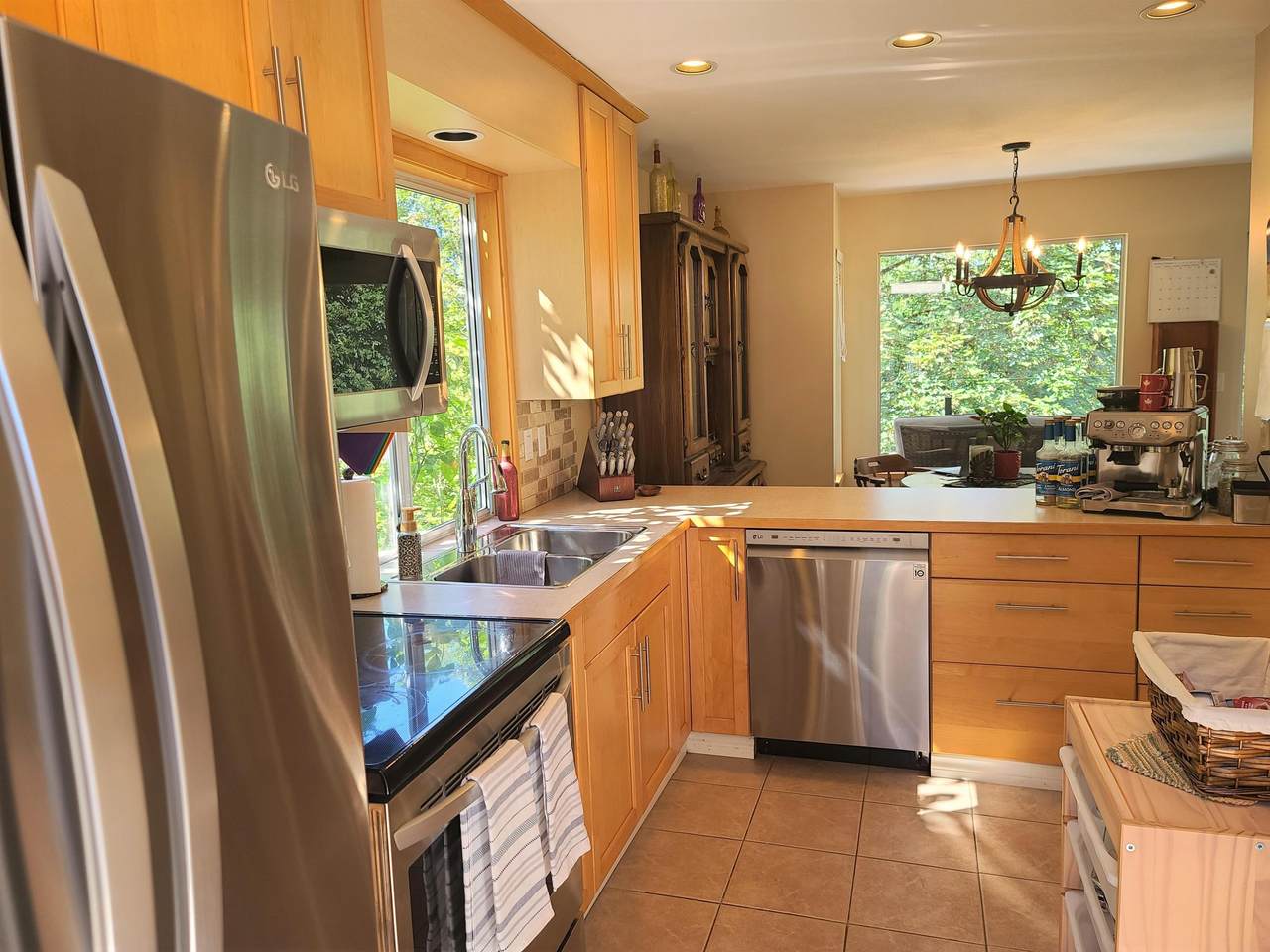 22763 125A Avenue - Photo 1