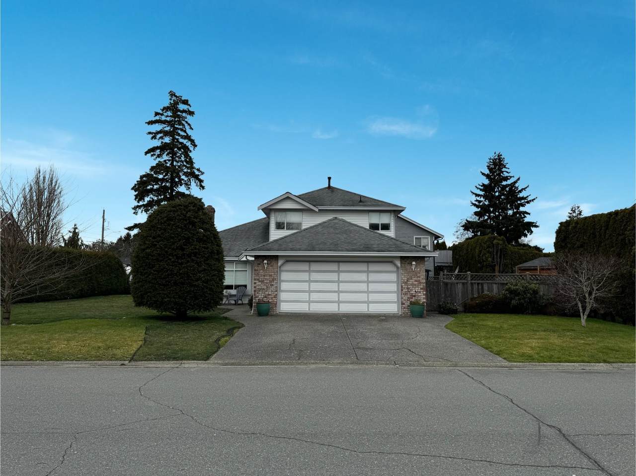 5595 Dowler Road - Photo 1