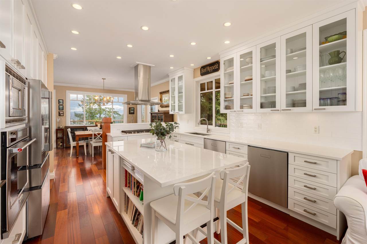 947 Village Drive - Photo 1