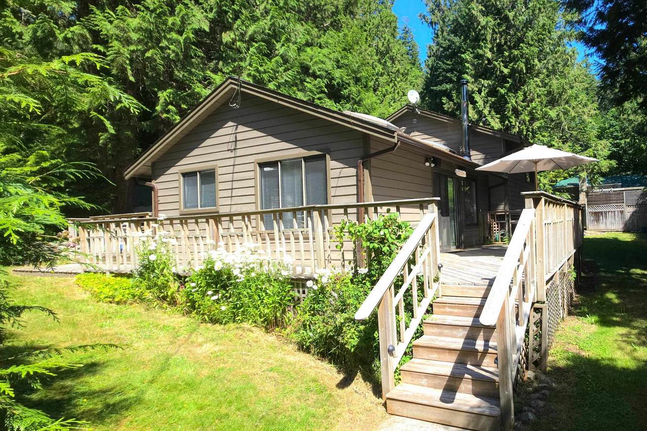 350 Oak Avenue - Photo 1