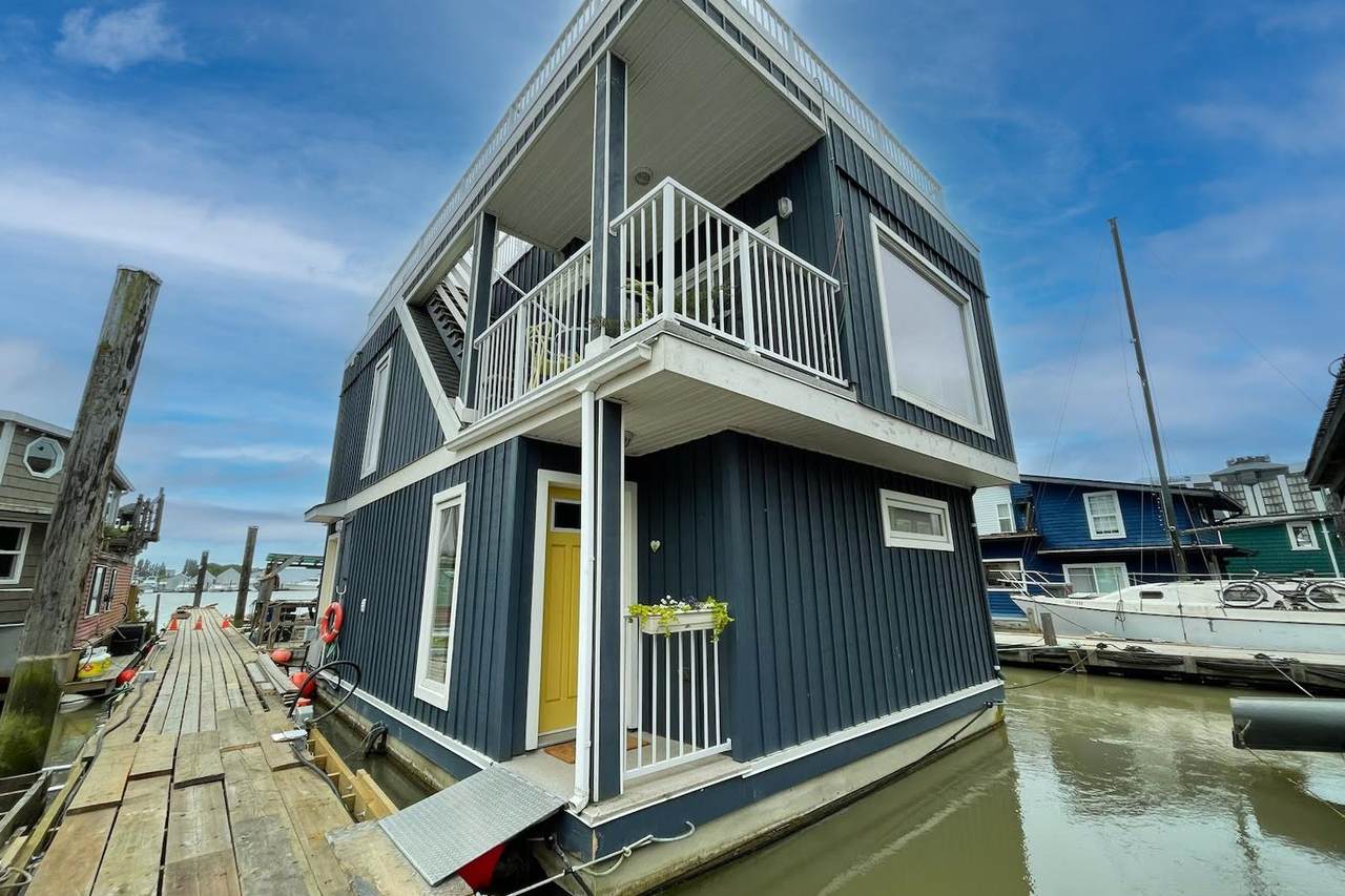 8191 River Road - Photo 1
