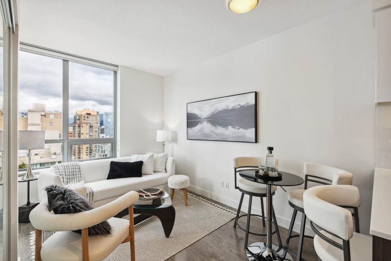 1308 Hornby Street - Photo 1