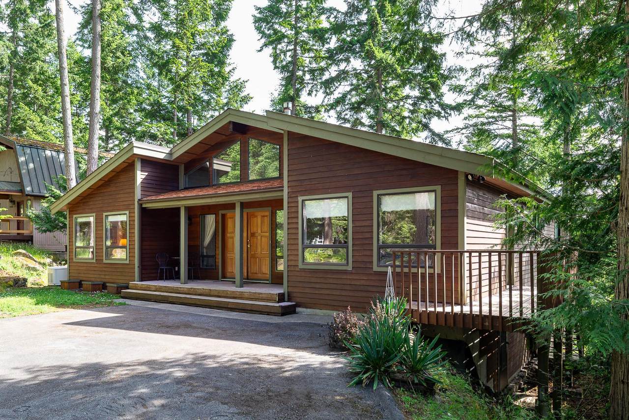 242 Spinnaker Drive - Photo 1