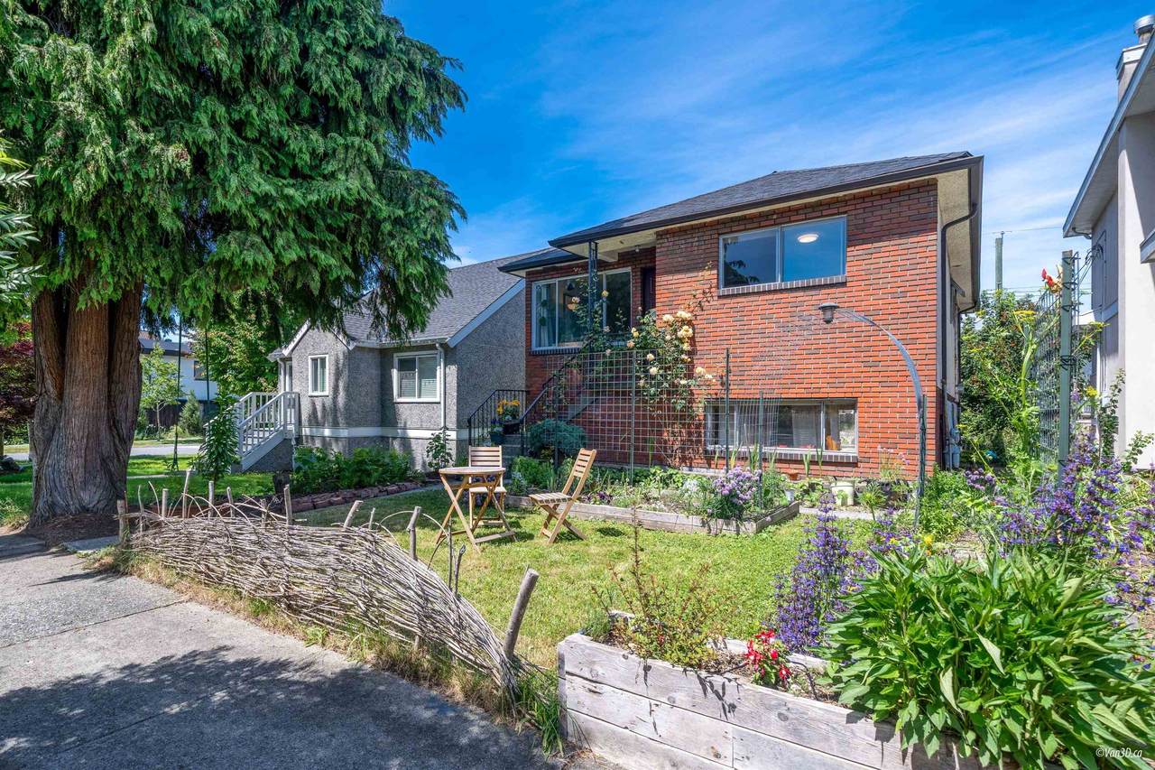 2611 Parker Street - Photo 1