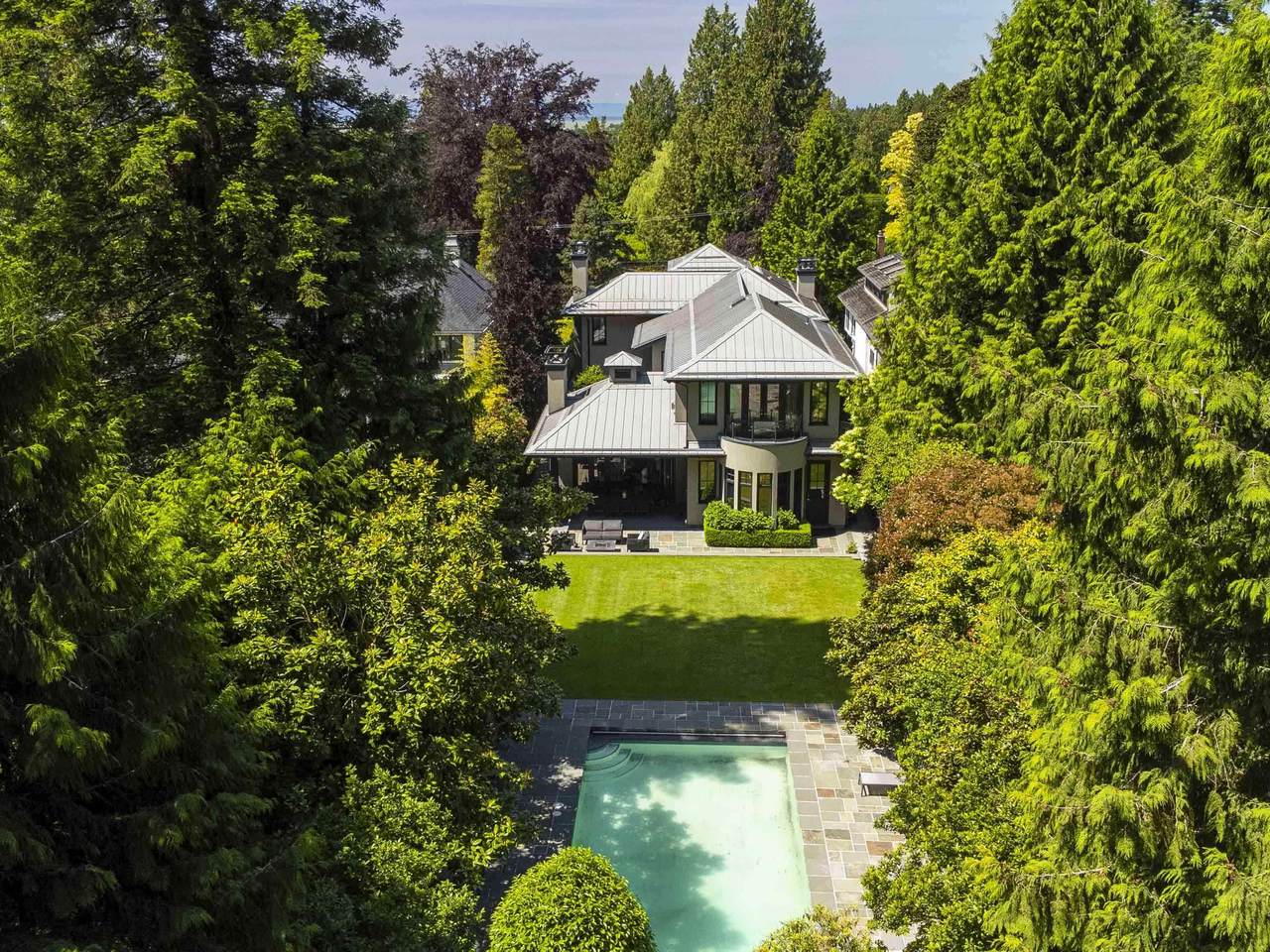 6448 Macdonald Street - Photo 1