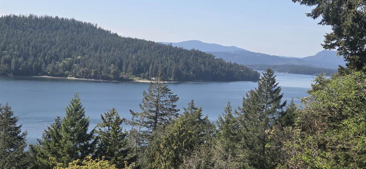 476 Marine Drive - Photo 1