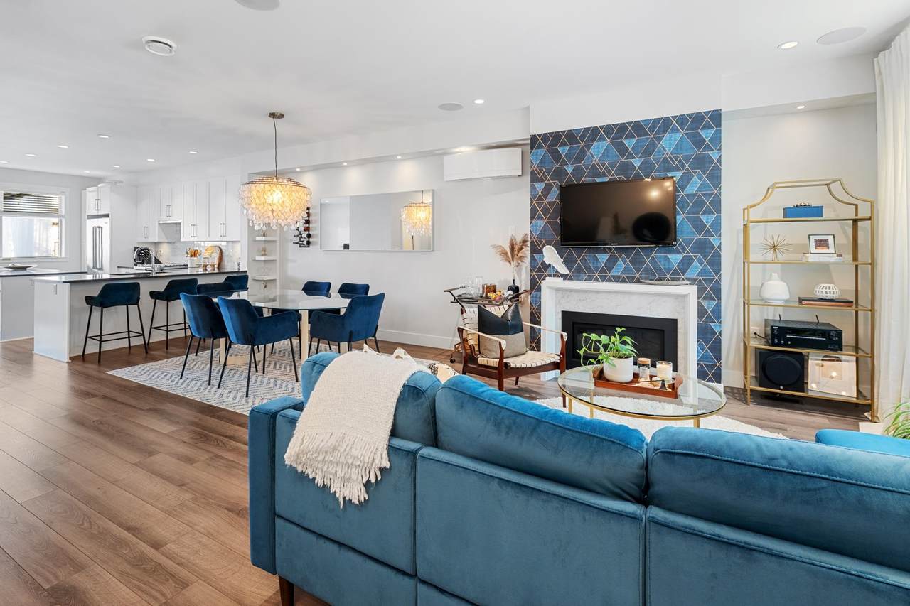 16447 24 Avenue - Photo 1