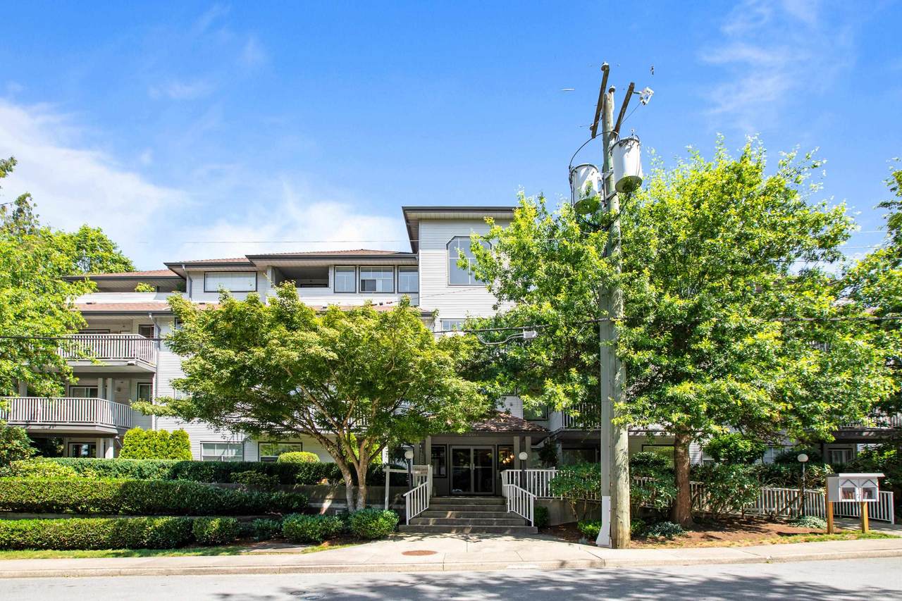 20561 113 Avenue - Photo 1