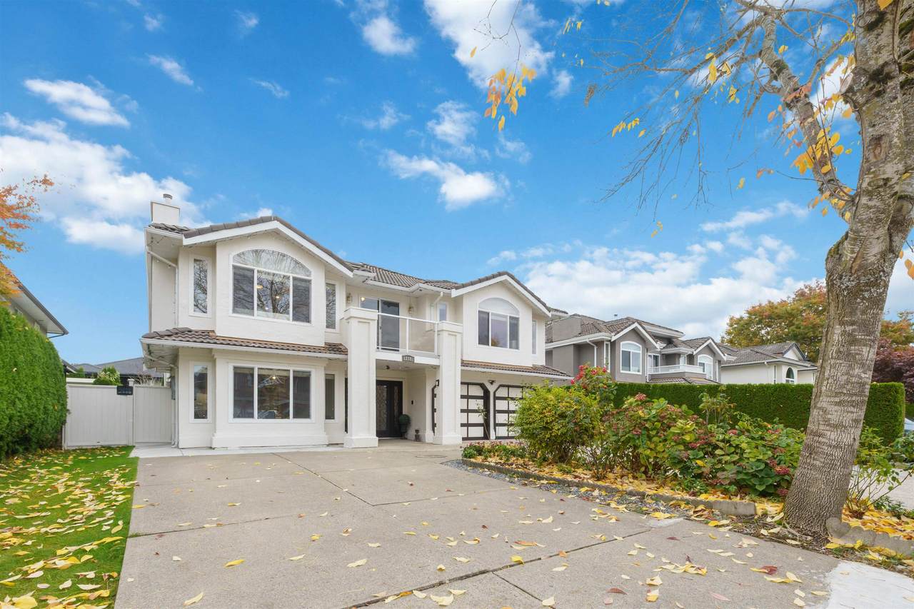 12183 77 Avenue - Photo 1