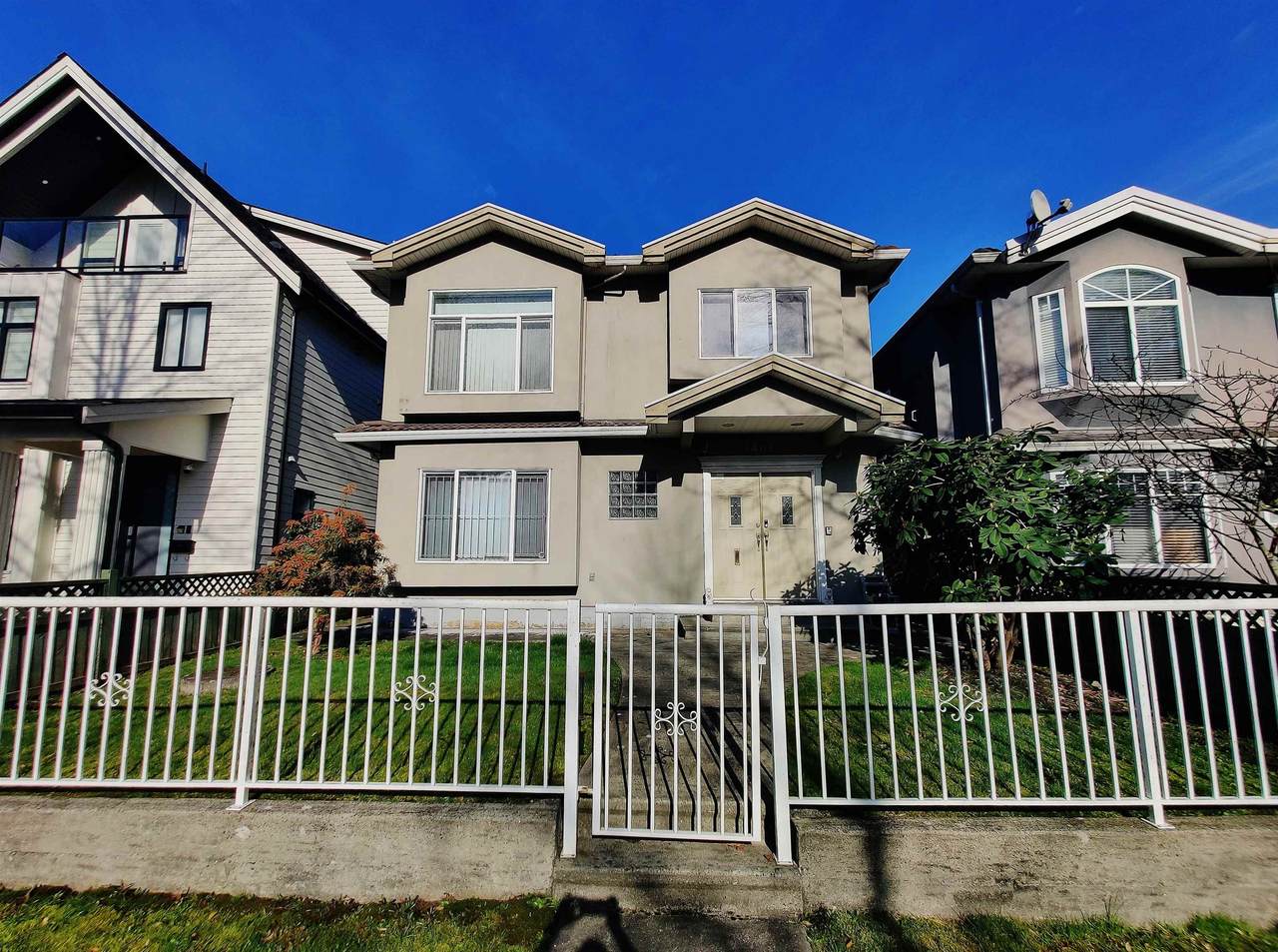 3461 William Street - Photo 1