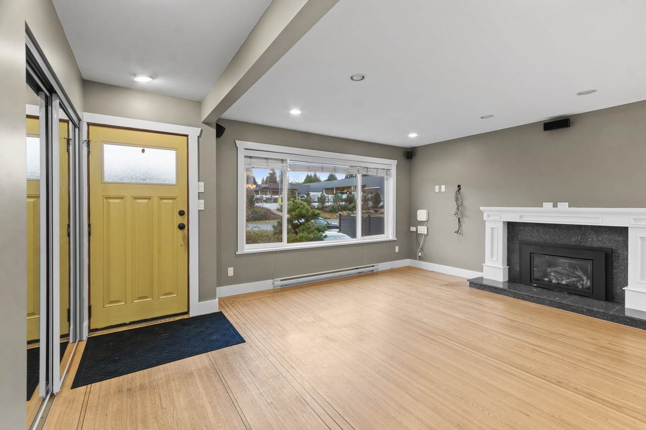 5745 Laurel Street - Photo 1