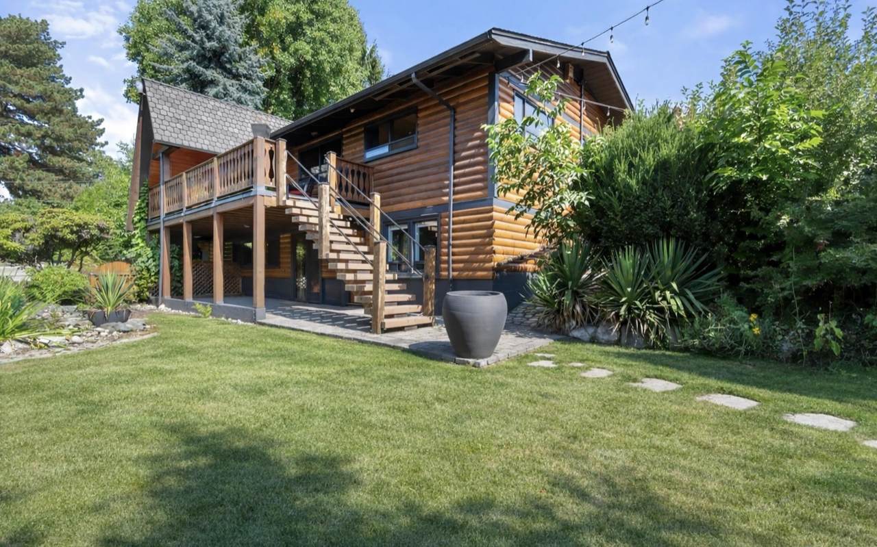 18058 57A Avenue - Photo 1