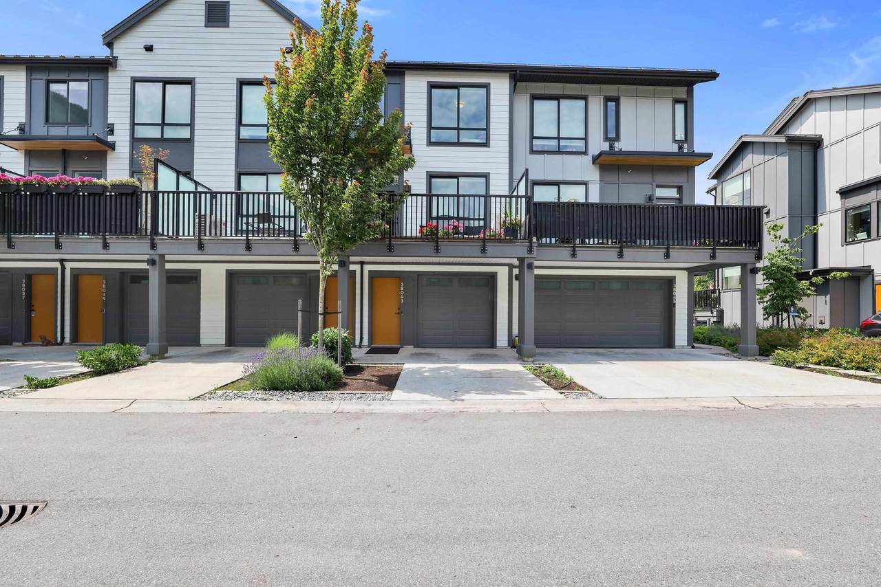 38043 Helm Way - Photo 1