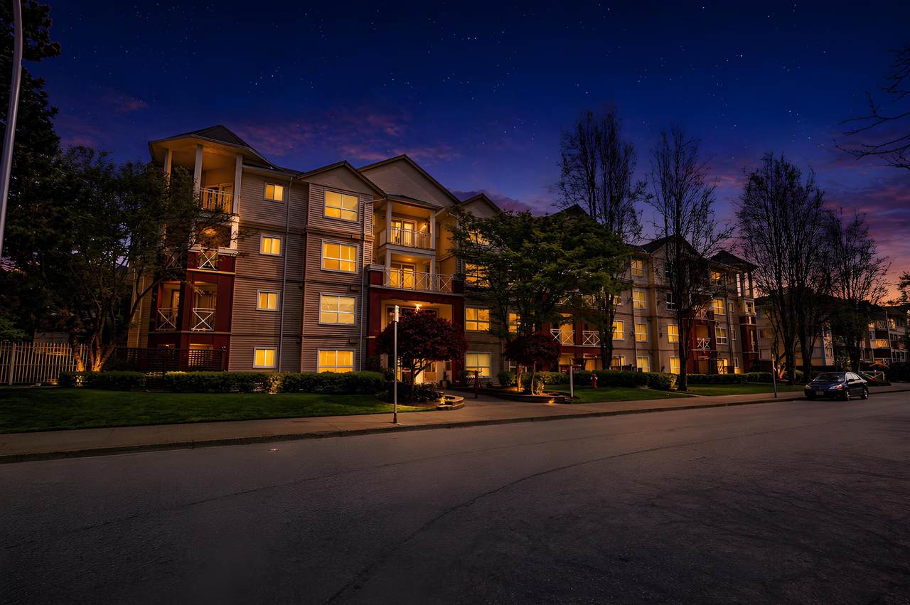 8068 120A Street - Photo 1