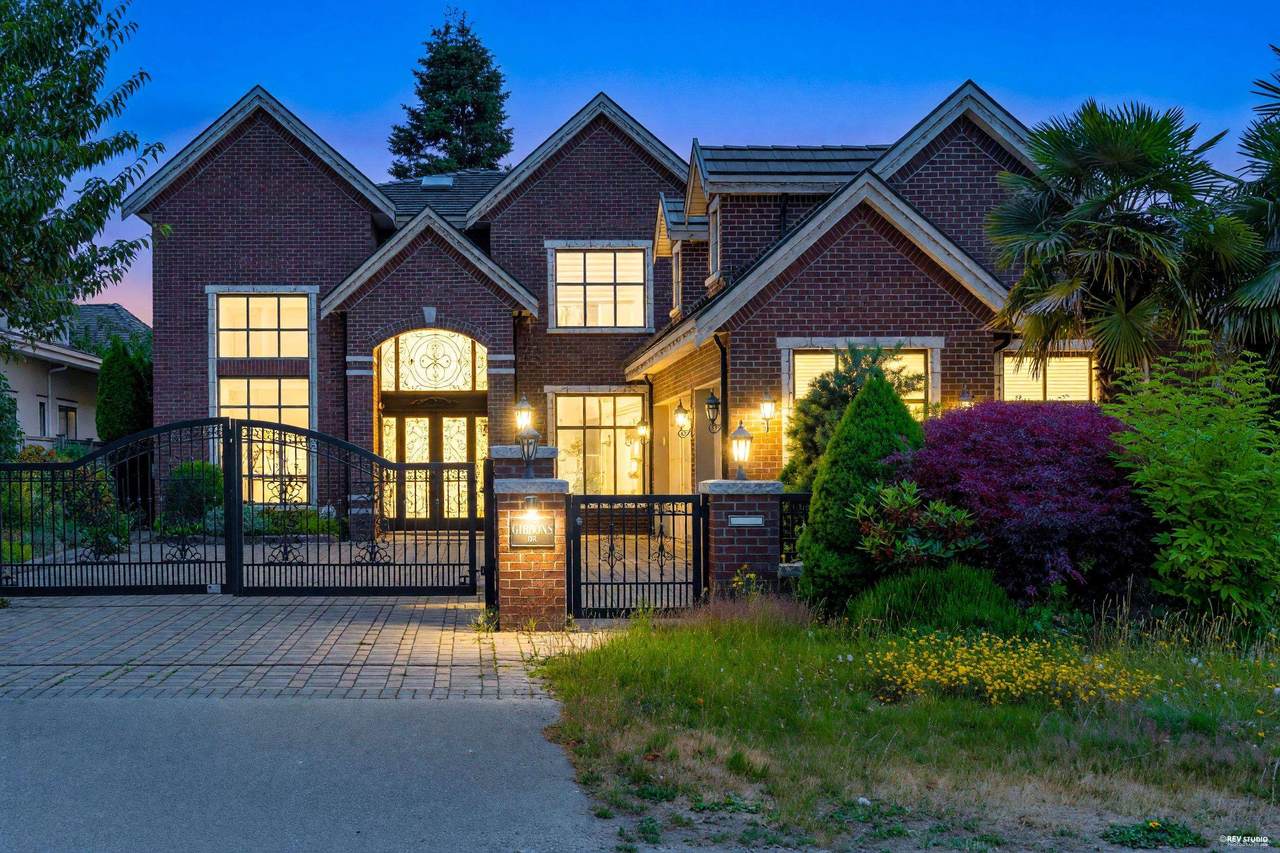 5628 Gibbons Drive - Photo 1