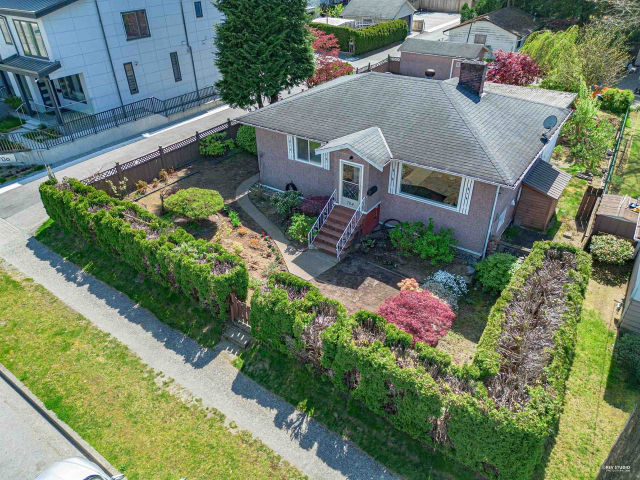 704 Smith Avenue - Photo 1