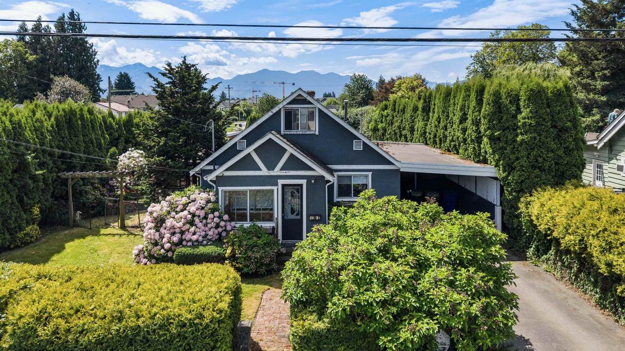 45748 Lewis Avenue - Photo 1