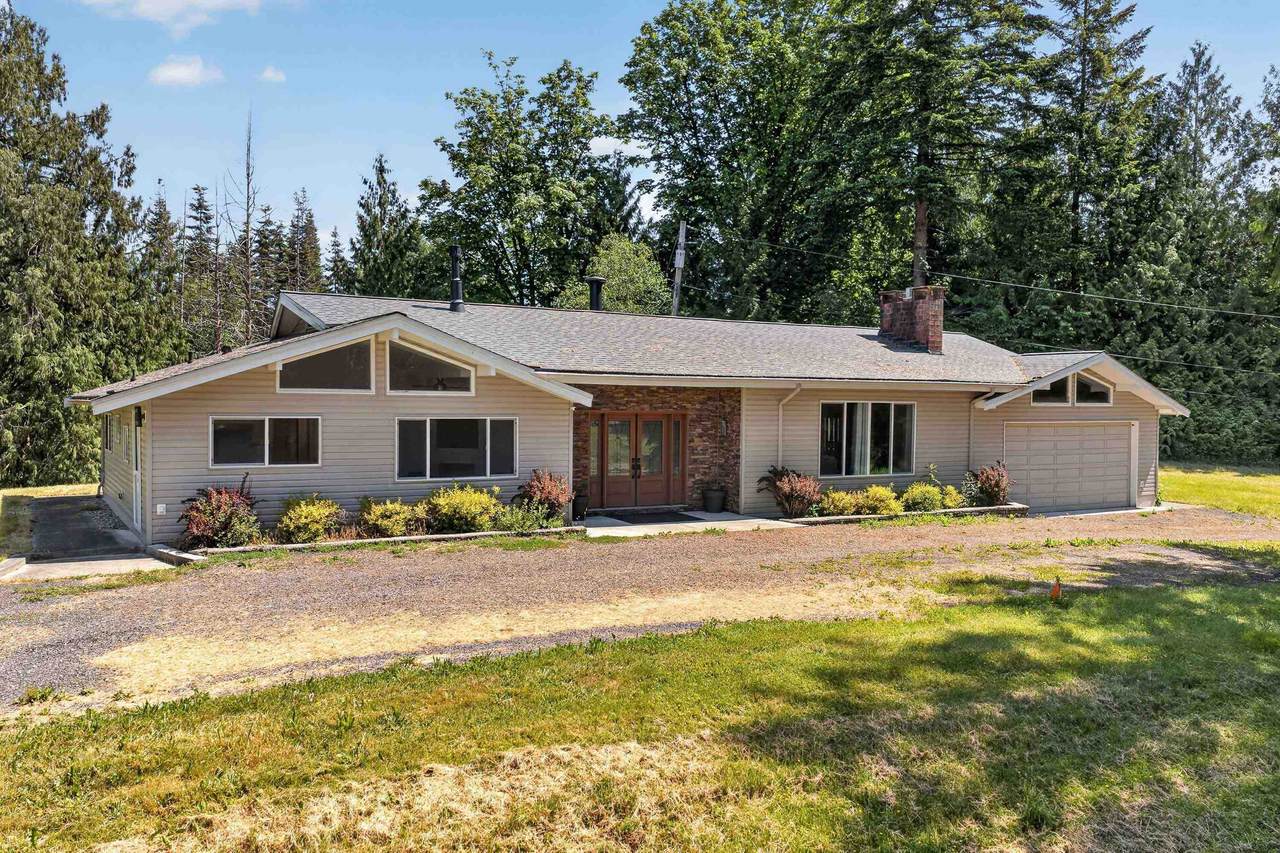 22065 102 Avenue - Photo 1