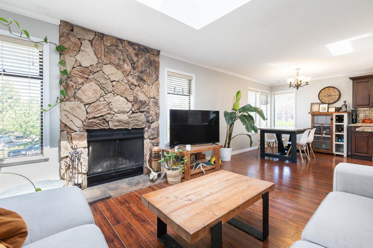 2266 Willoughby Way - Photo 1