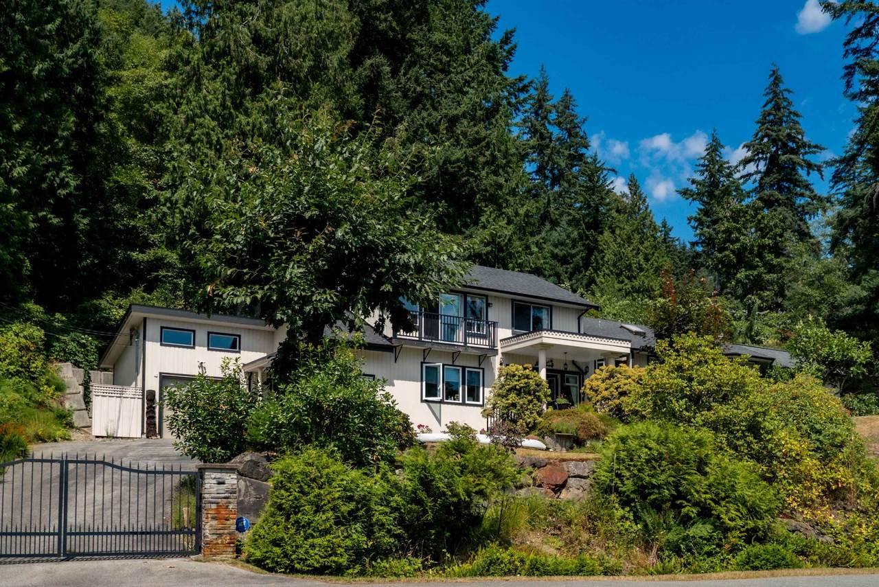 806 Hummingbird Lane - Photo 1