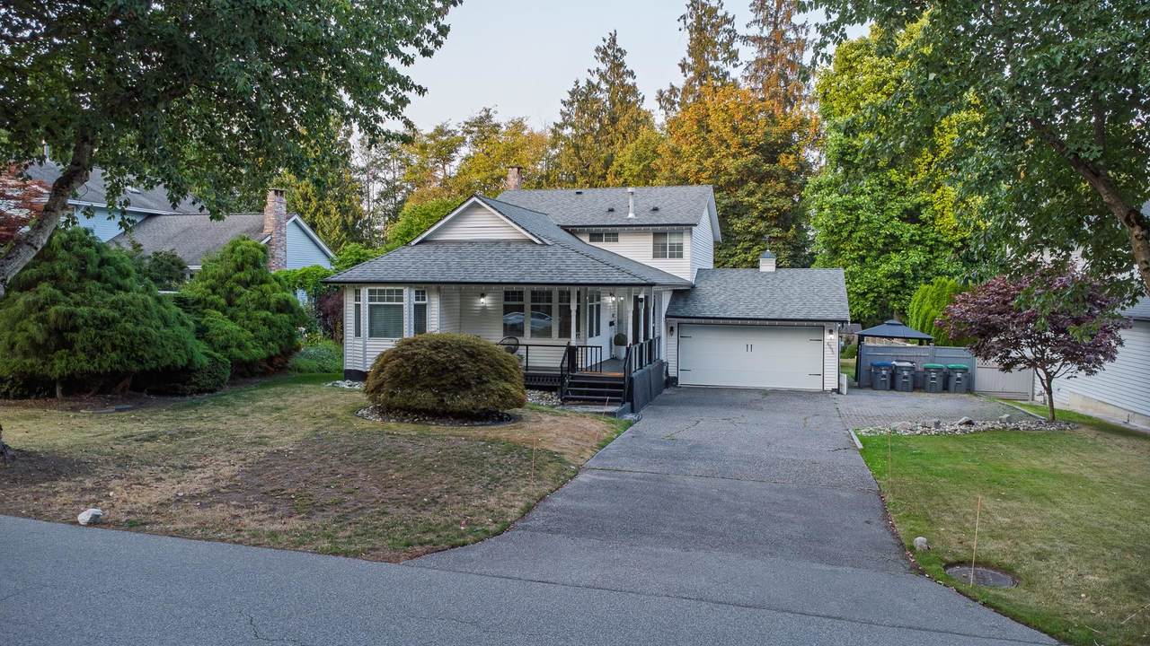 6096 Killarney Drive - Photo 1