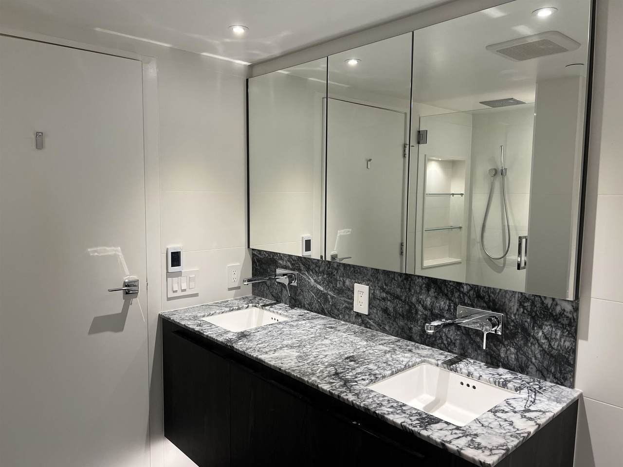 1111 Richards Street - Photo 1