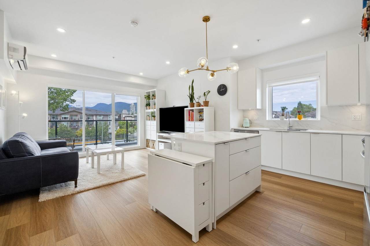 2331 Kelly Avenue - Photo 1