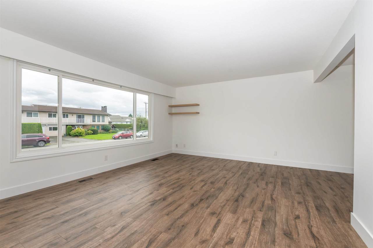 46521 Teton Avenue - Photo 1