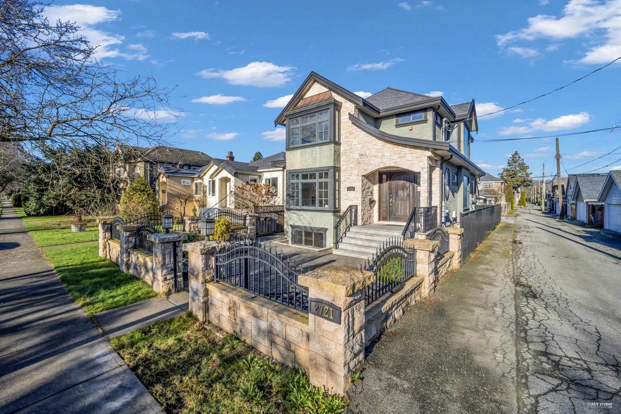 2721 21 Avenue - Photo 1