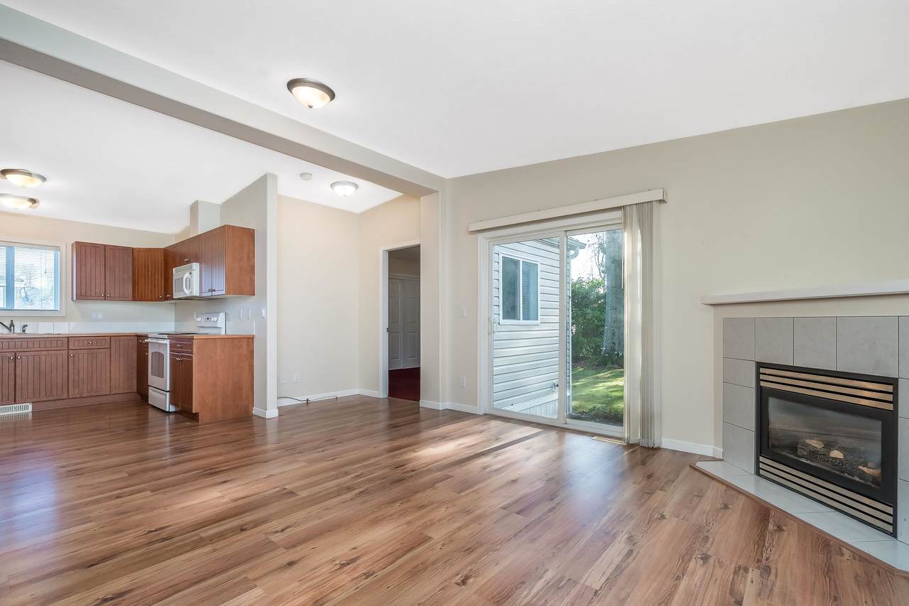 1840 160 Street - Photo 1