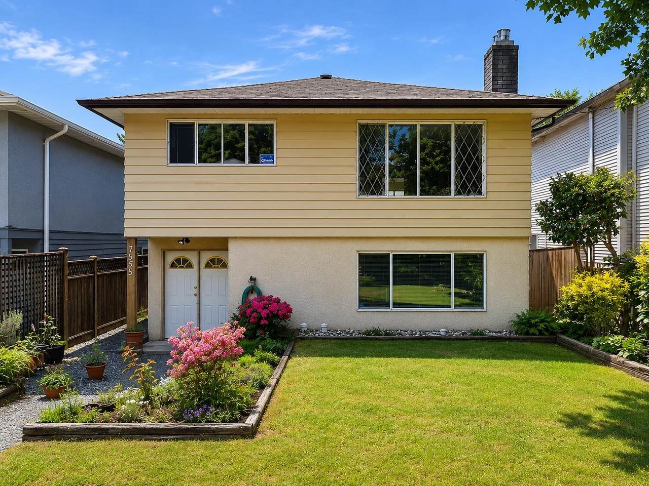 1555 Burrill Avenue - Photo 1