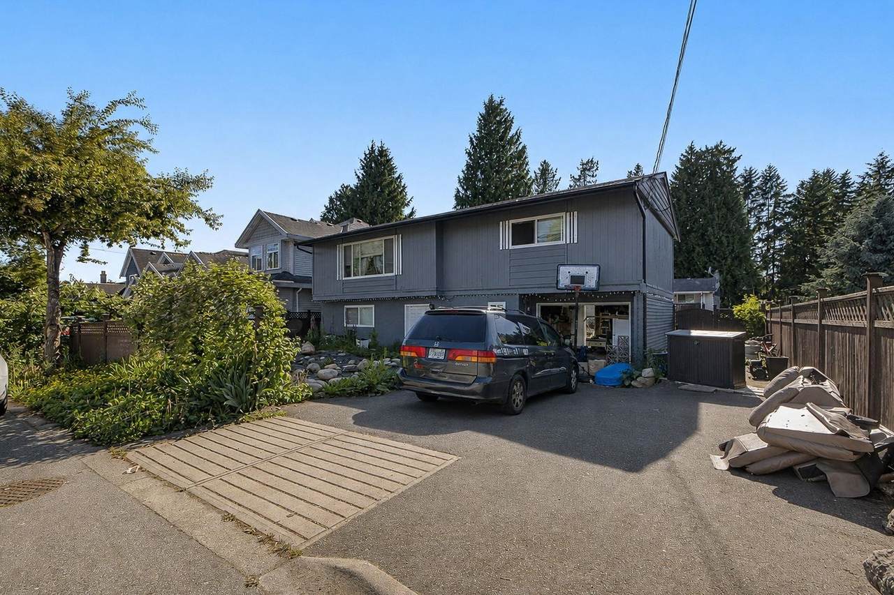7427 115 Street - Photo 1