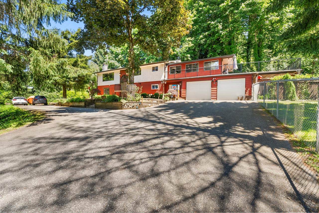 194 Clovermeadow Crescent - Photo 1
