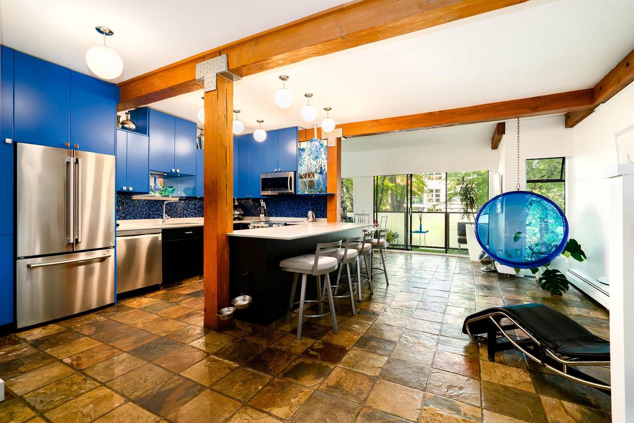 1535 Nelson Street - Photo 1