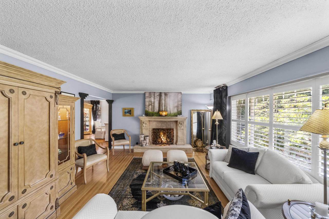 605 Victor Street - Photo 1