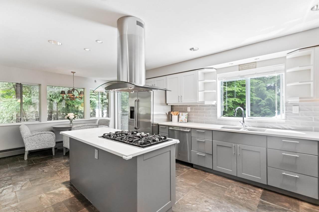 27740 Sayers Crescent - Photo 1