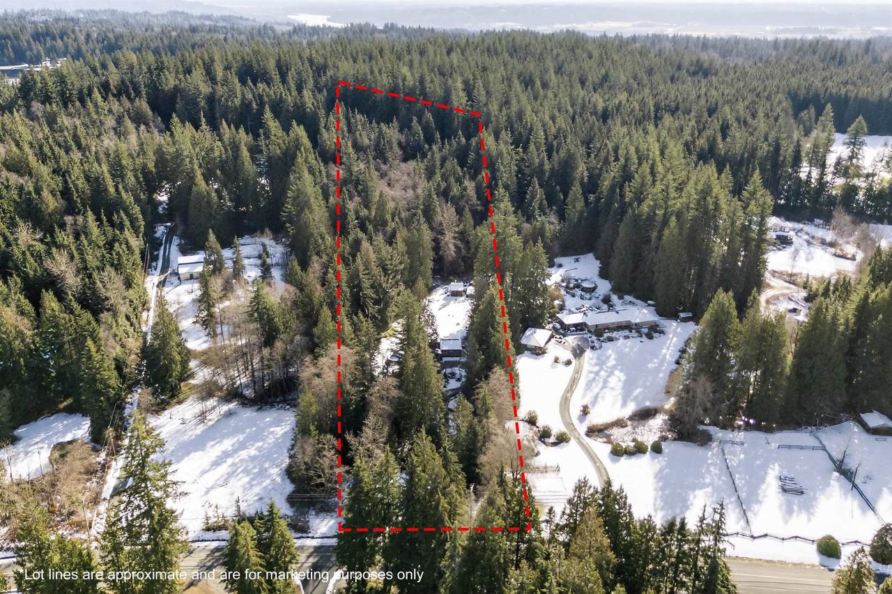 11760 272 Street - Photo 1