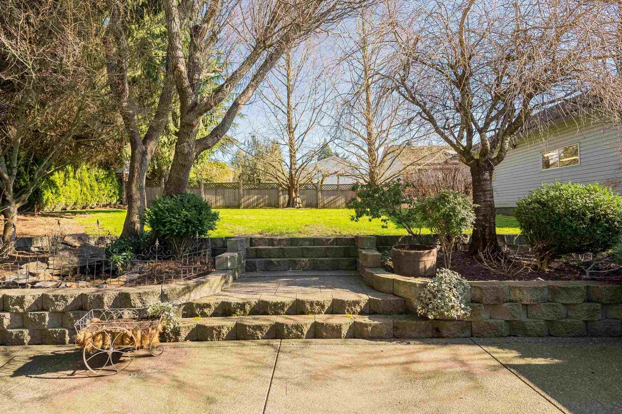 5532 181A Street - Photo 1