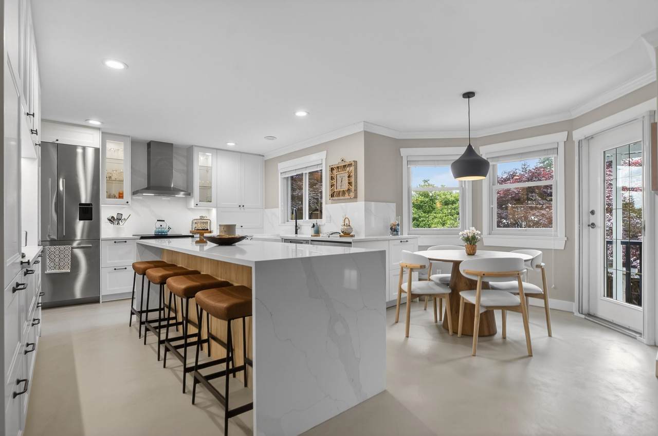 209 Ravine Drive - Photo 1