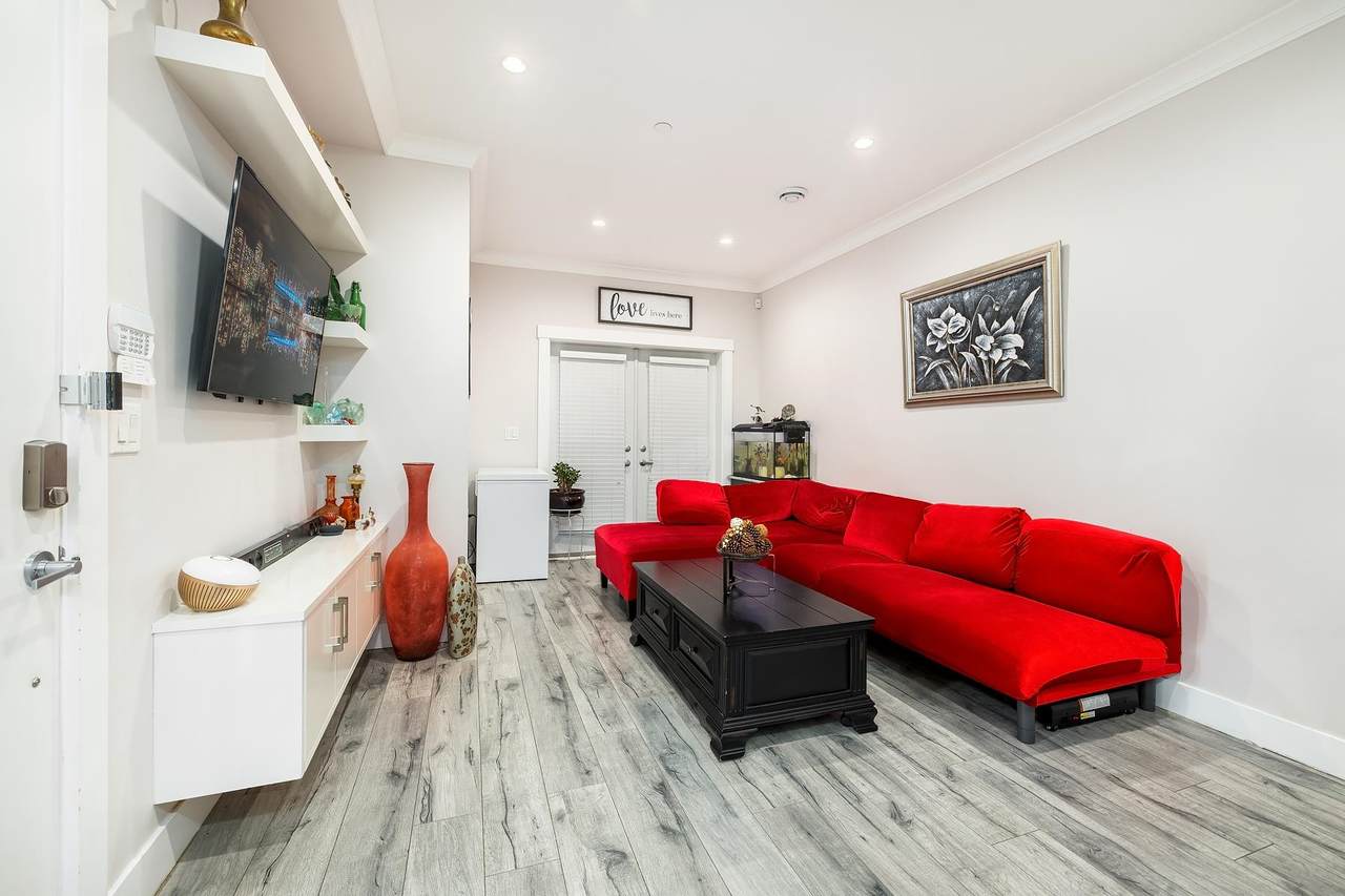 2038 Franklin Street - Photo 1