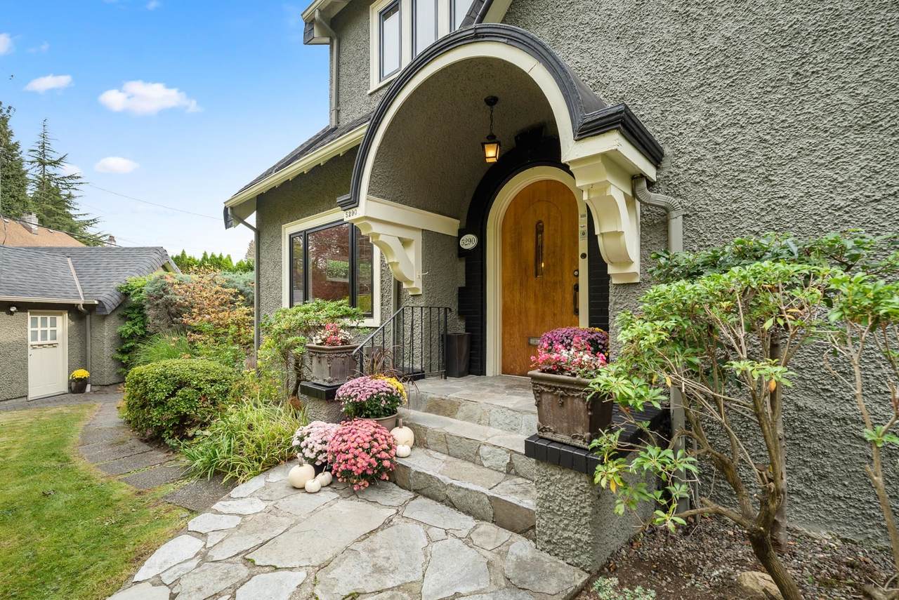 5290 Angus Drive - Photo 1